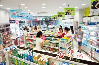 新時(shí)代 新白云 新產(chǎn)業(yè) 化妝品產(chǎn)業(yè)與日用百貨齊頭并進(jìn)，踏上發(fā)展新征程